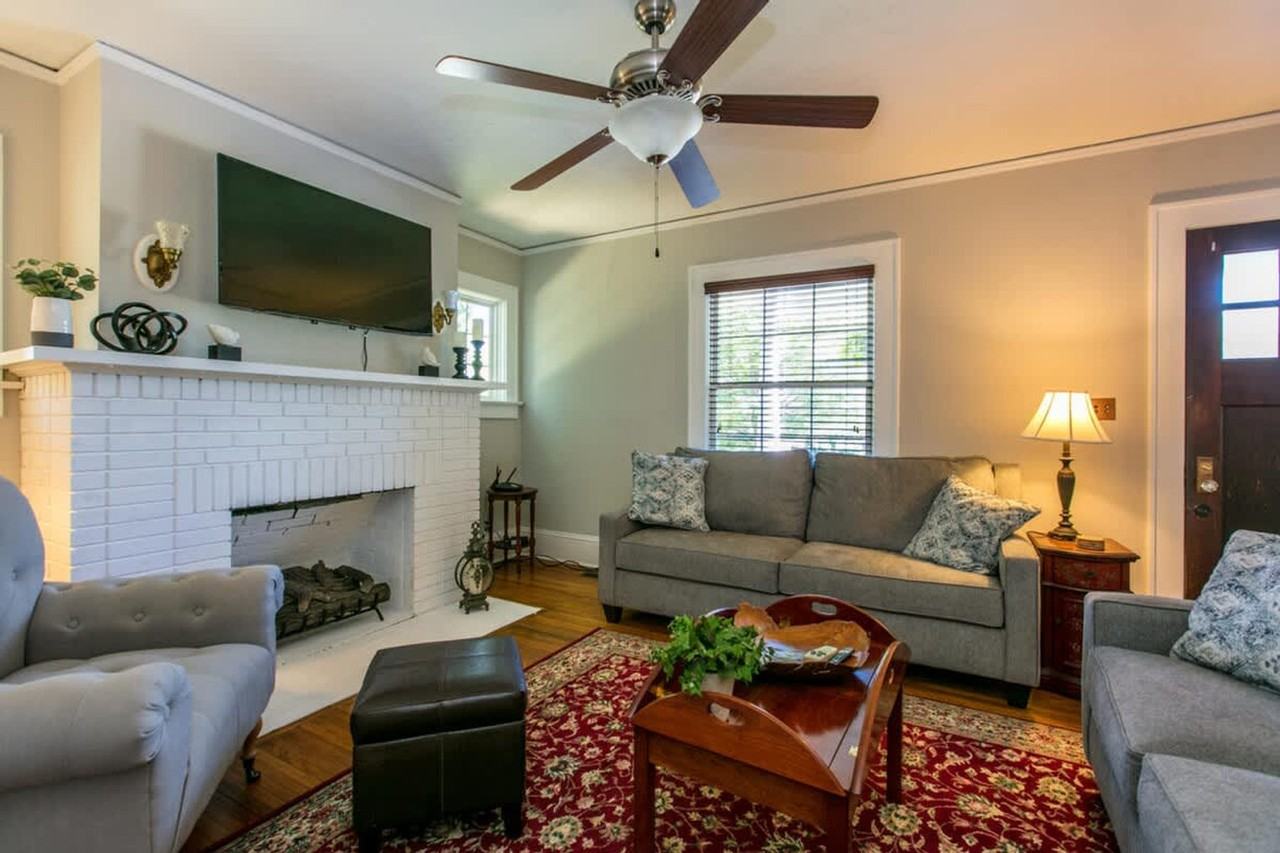 111 Ashwood Rd #1597195P - Photo 4 of 30