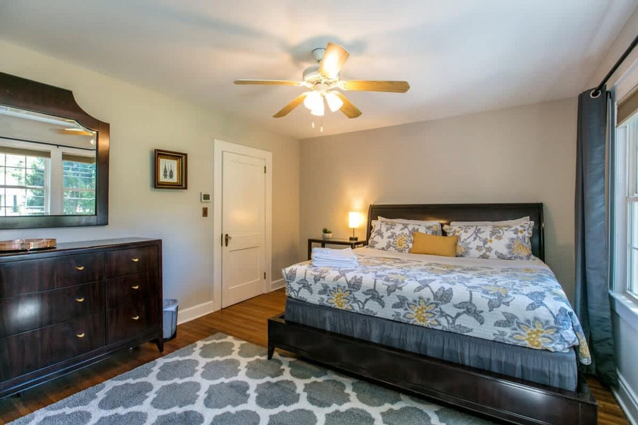 111 Ashwood Rd #1597195P - Photo 6 of 30