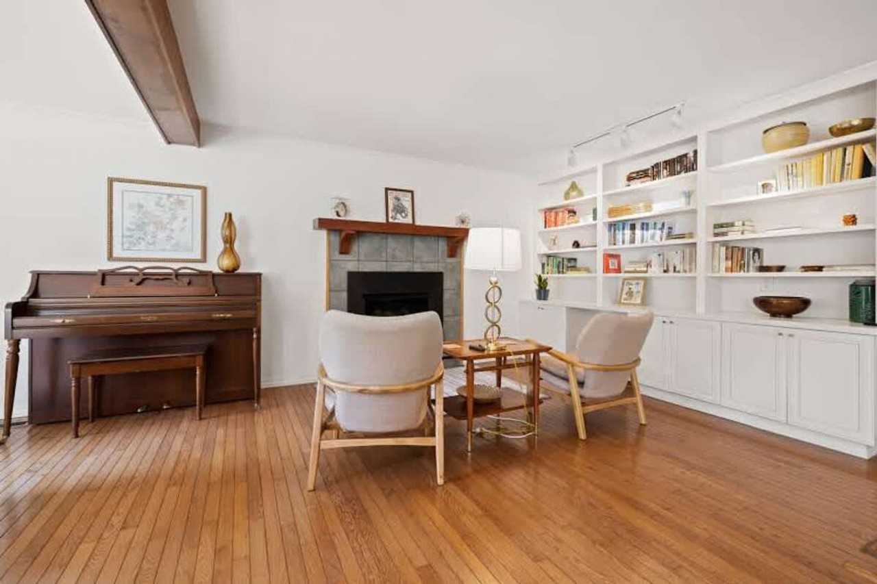 90 Hidden Brook Drive - Photo 4 of 44