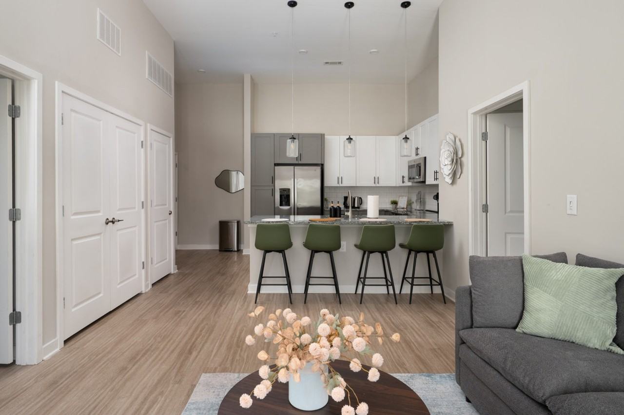215 Addison Rd #1610796P - Photo 3 of 41