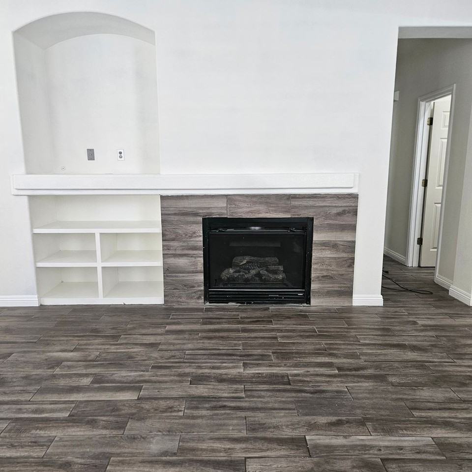 1720 Somersby Ln - Photo 5 of 12