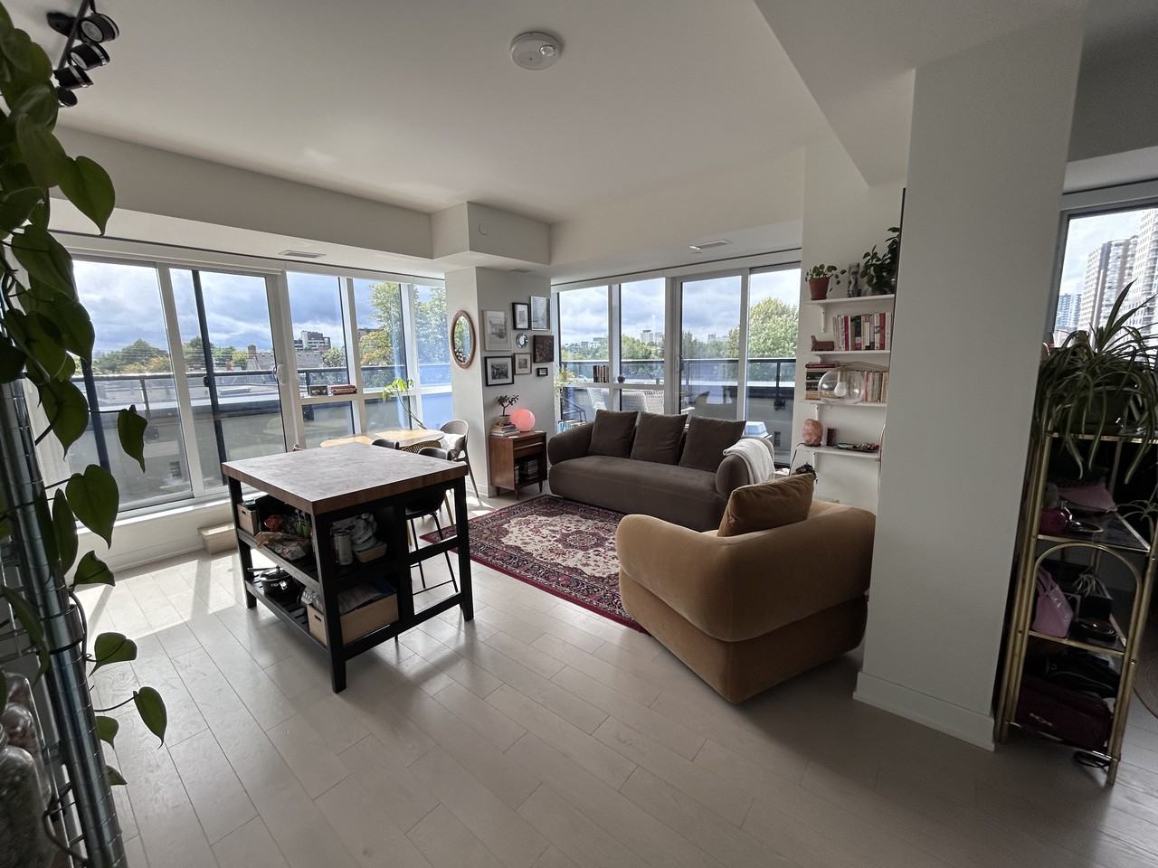 560 Rideau Street #403 - Photo 2 of 20