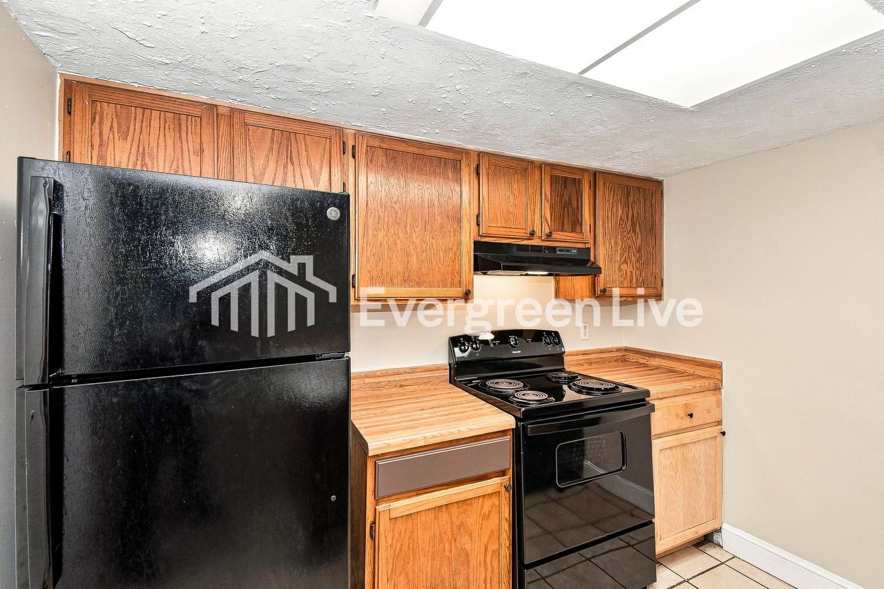 7617 Jana Ln S - Photo 5 of 15