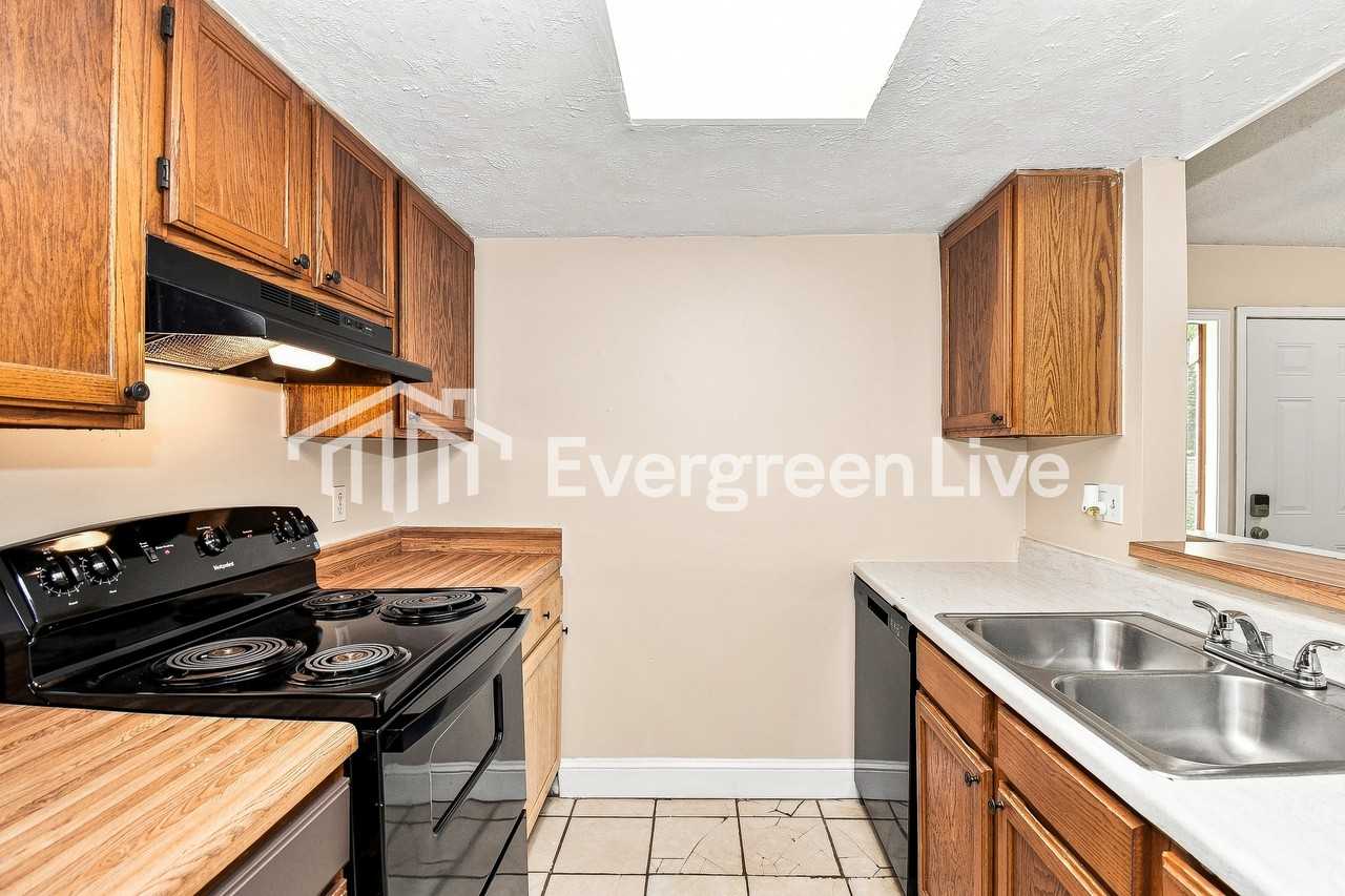 7617 Jana Ln S - Photo 6 of 15