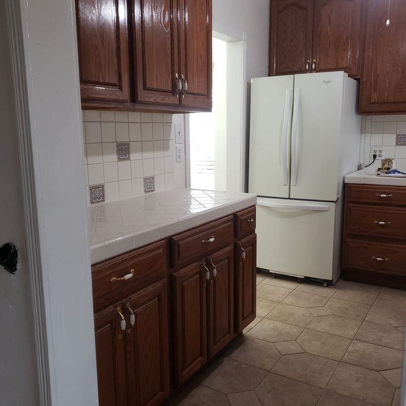 443 N 1st St - Photo 4 of 8