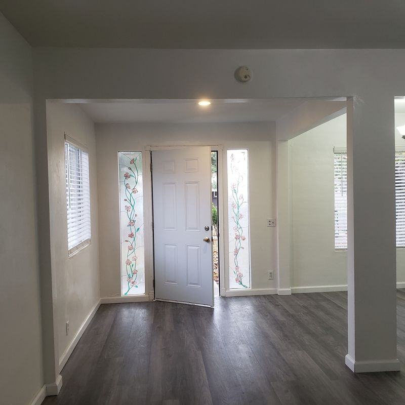 443 N 1st St - Photo 6 of 8