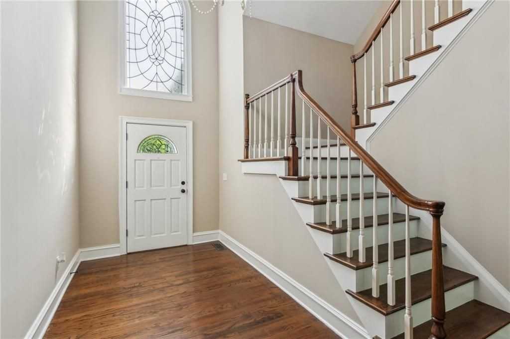 4217 Wieuca Overlook Ne - Photo 4 of 50