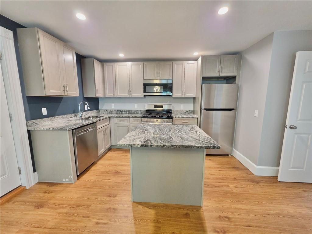 5 Greystone Ave - Photo 4 of 23