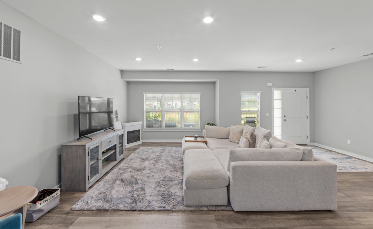 Shelby Pointe Village - Photo 3 of 50