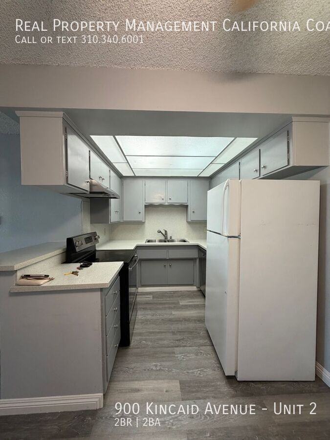 900 Kincaid Ave #2 - Photo 3 of 19