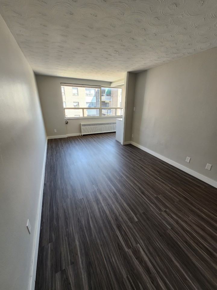 31 Spencer Ave - Photo 5 of 9