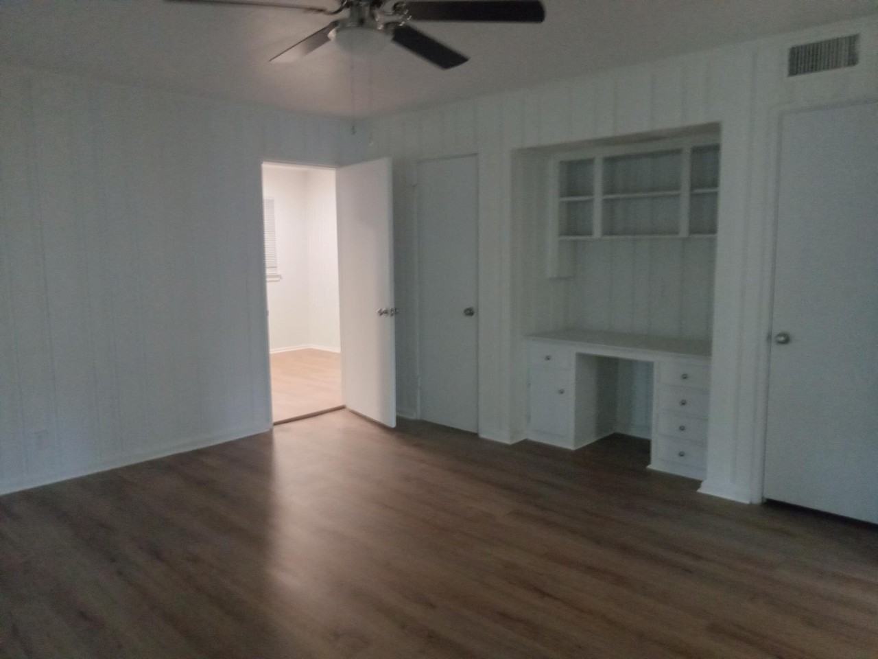 2215 Biltmore Ave - Photo 5 of 16