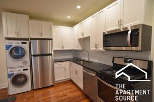 3232 N Clark St #3F - Photo 1 of 1