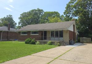 14 West Hampton Rd - Photo 1 of 1