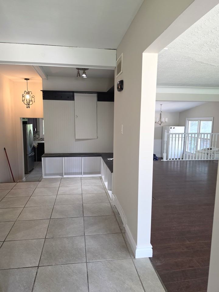 14 West Hampton Rd - Photo 7 of 20