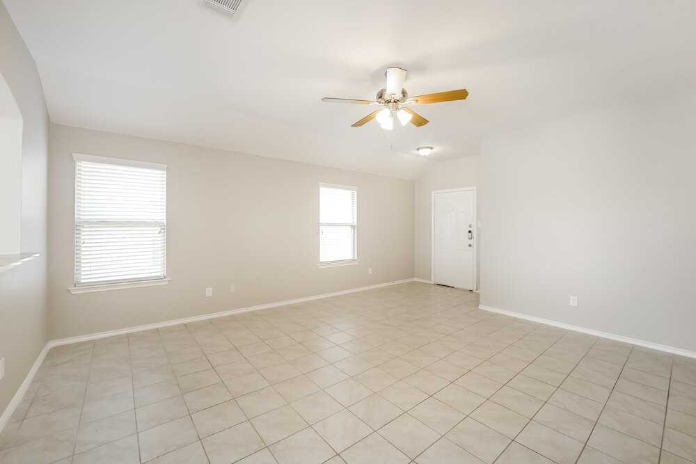1108 Mercury Dr - Photo 3 of 16