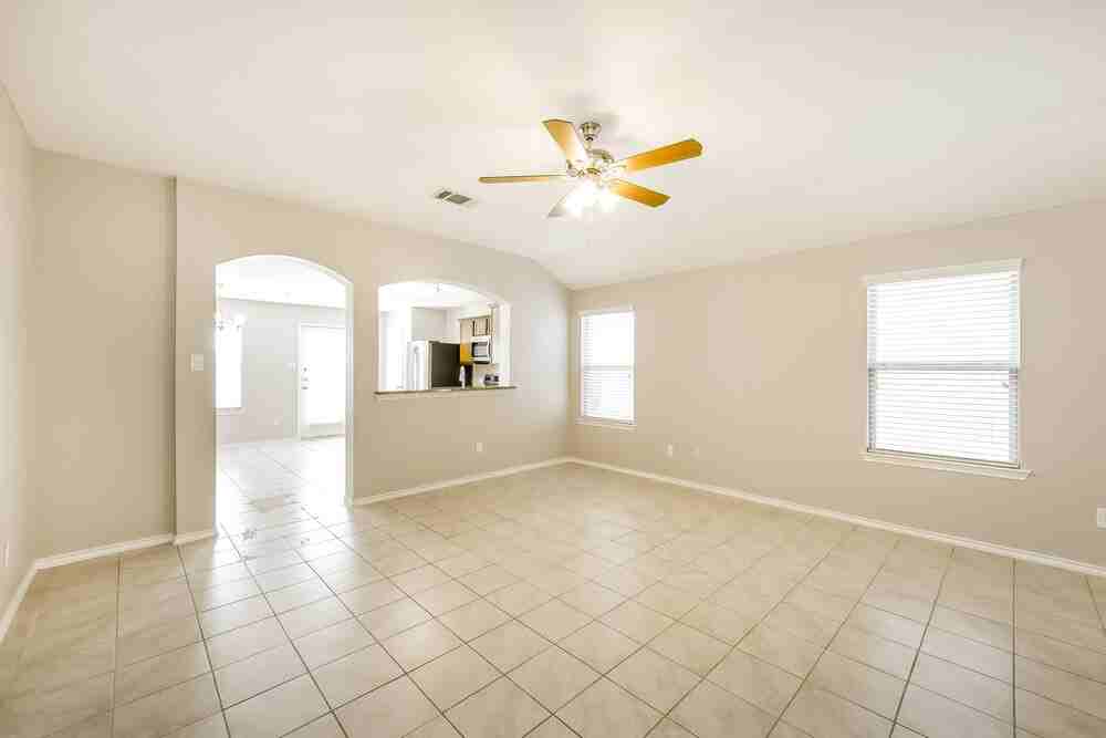 1108 Mercury Dr - Photo 5 of 16