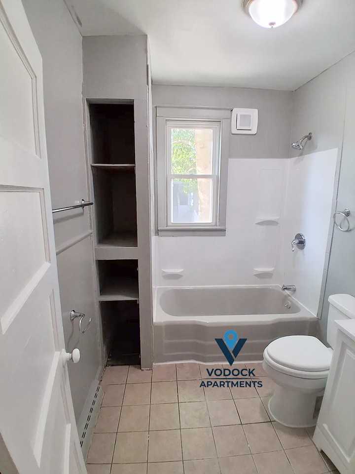 133 Farmington Avenue #1 - Photo 6 of 14