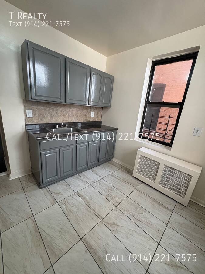 256 Woodworth Ave #3B - Photo 2 of 11