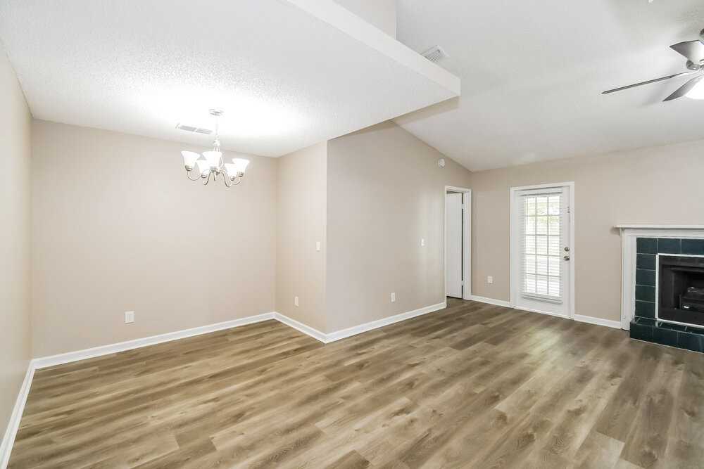 3188 Chads Ct - Photo 7 of 19