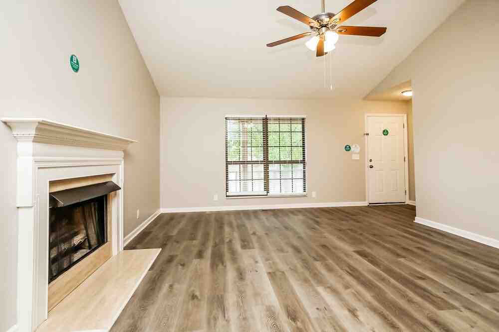 1316 Ravenna Ct S - Photo 4 of 16