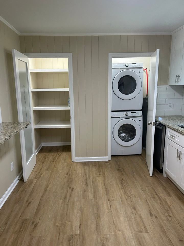 665 Wildwood Dr - Photo 2 of 19