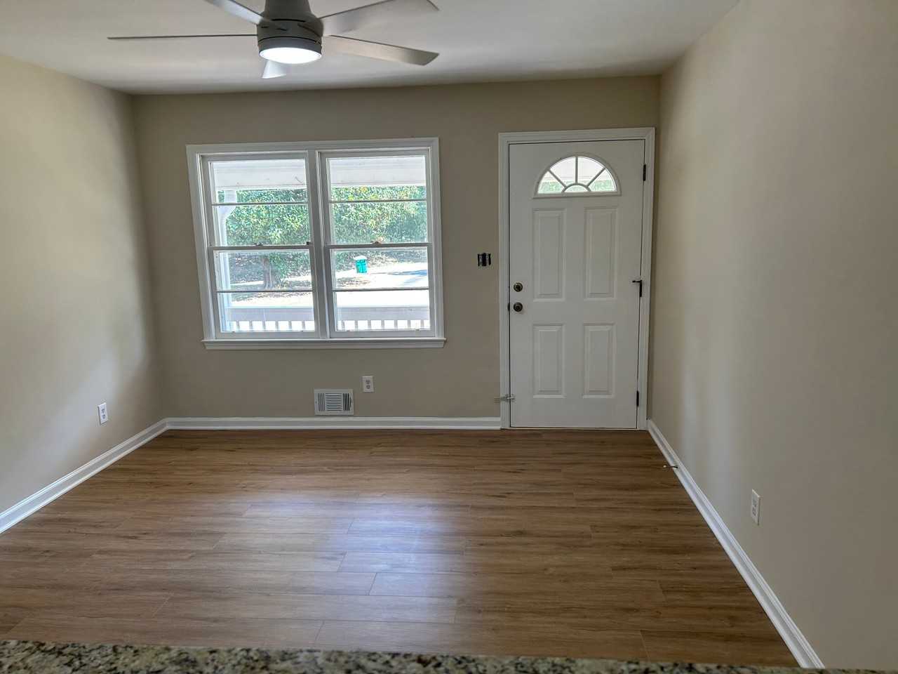 665 Wildwood Dr - Photo 6 of 19