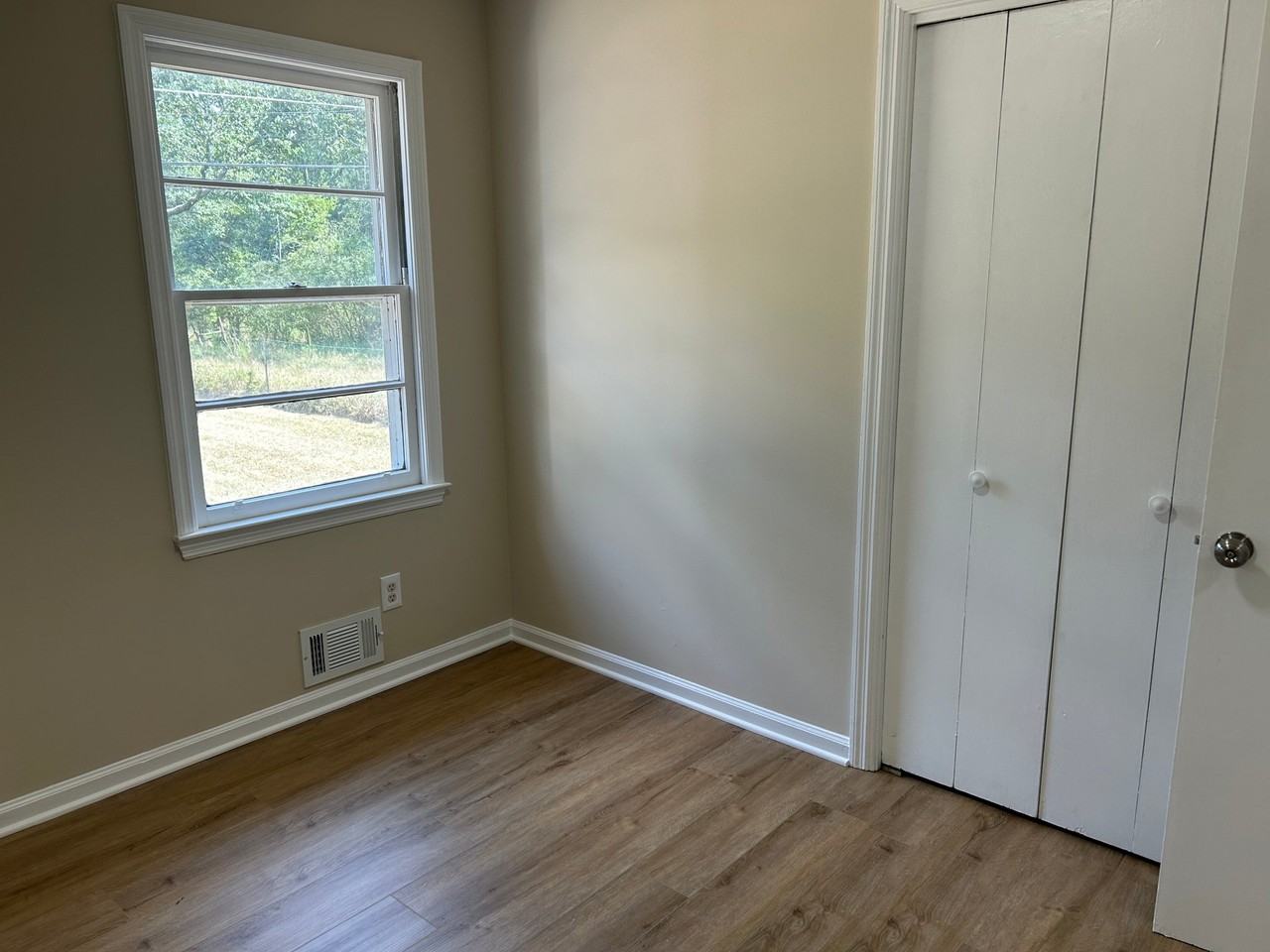 665 Wildwood Dr - Photo 7 of 19
