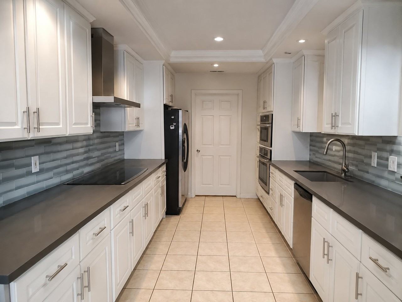 780 Mediterranean Ln - Photo 6 of 15