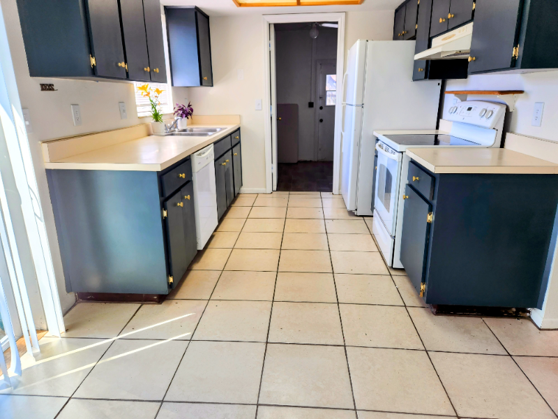 7518 35th Ave N - Photo 6 of 15