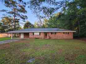 521 Meadow Ln - Photo 1 of 1