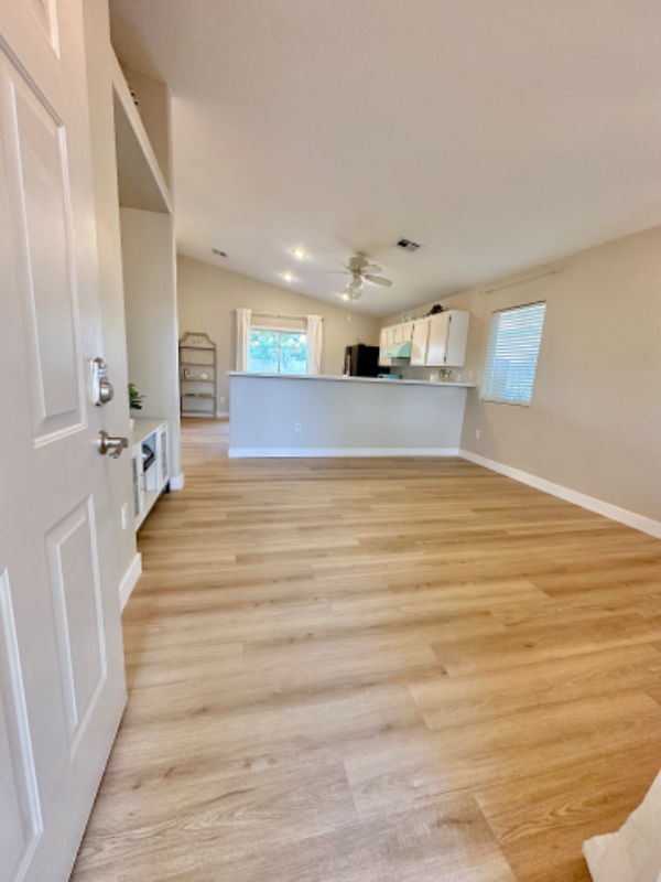 4928 Whispering Spring Ave - Photo 4 of 19