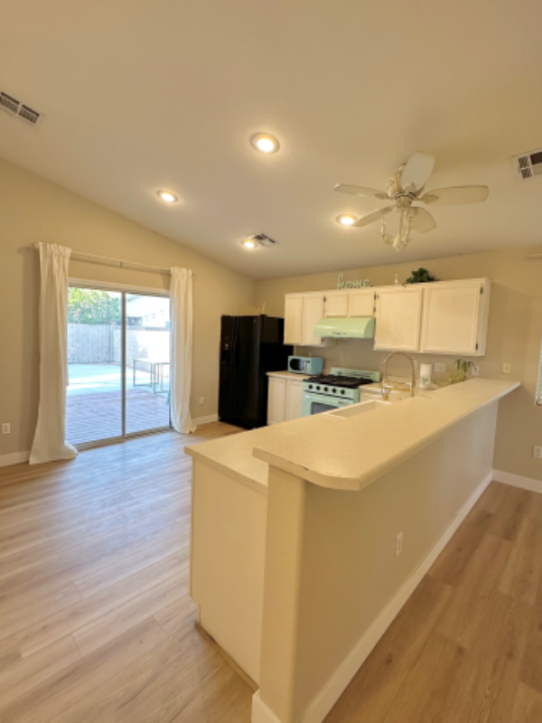 4928 Whispering Spring Ave - Photo 7 of 19