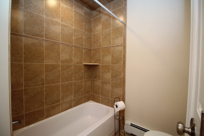 136 Chelsea St #3 - Photo 7 of 14