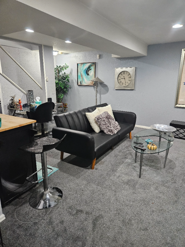 5477 S Ceylon Way - Photo 2 of 9