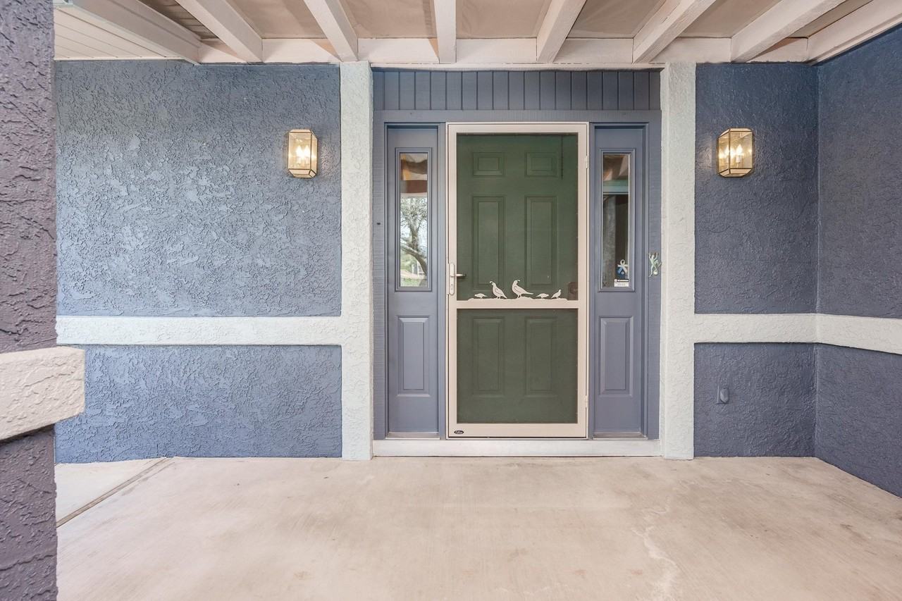 1905 S Deserama Cir - Photo 2 of 10