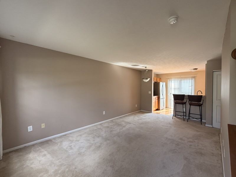717 Lazelle Rd - Photo 3 of 27