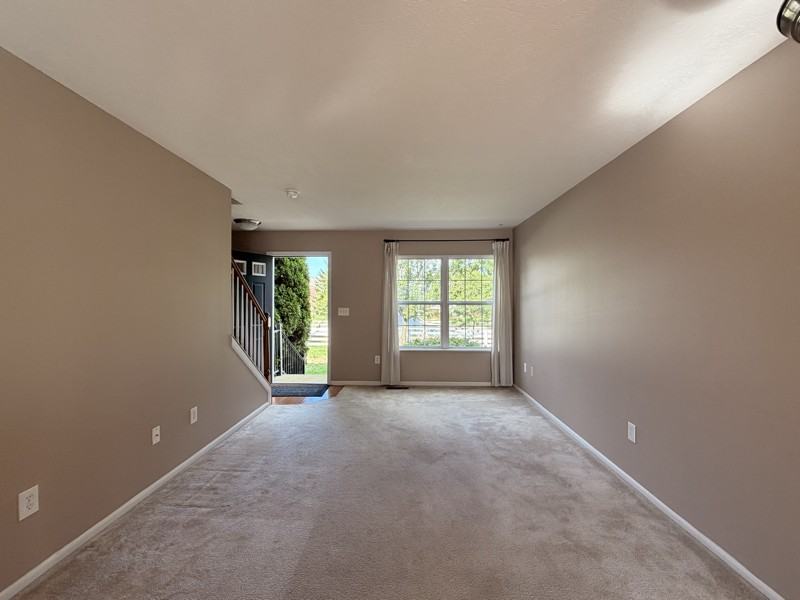 717 Lazelle Rd - Photo 4 of 27