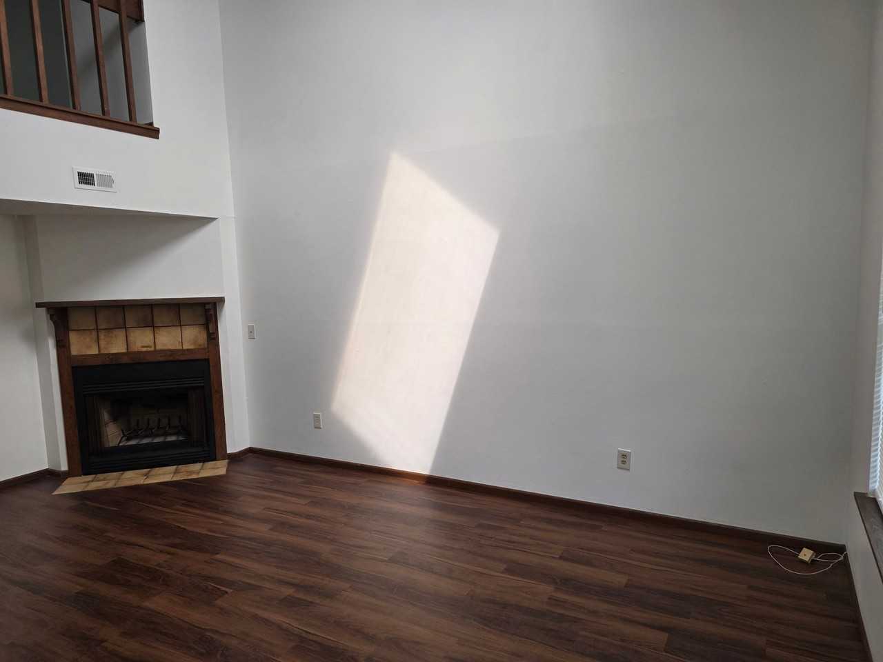 9936 Locust St - Photo 5 of 19