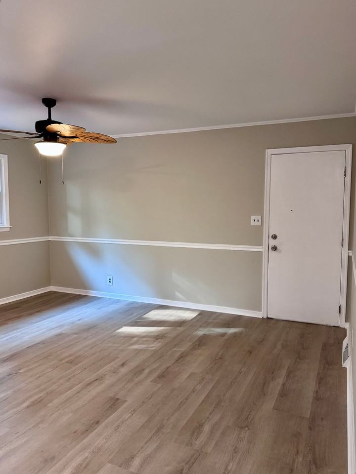 4205 Greenhaven Ln - Photo 6 of 20