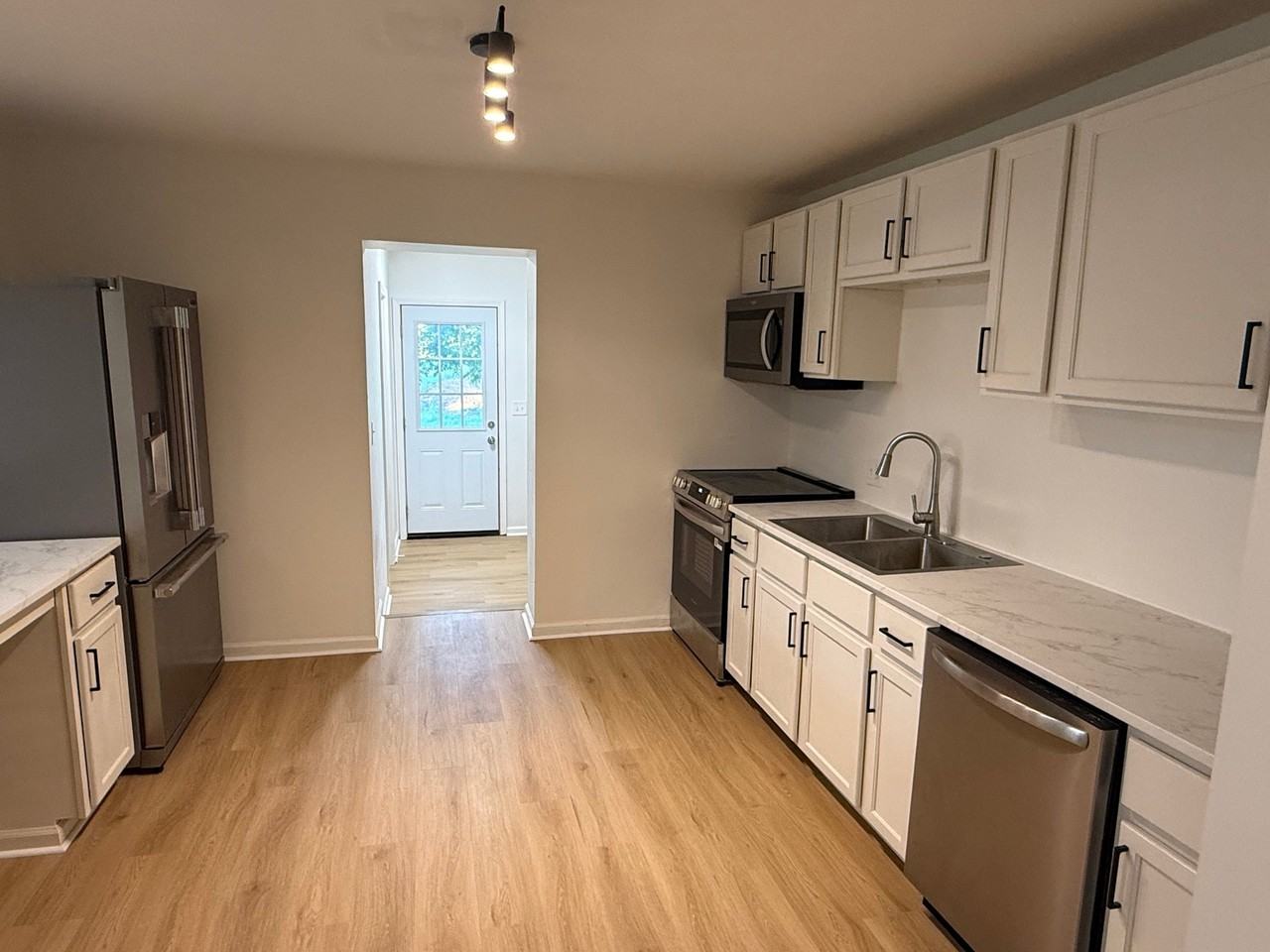 600 E Lee Rd #A - Photo 2 of 17