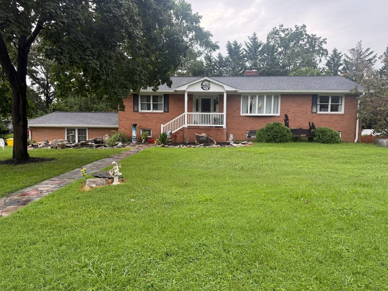 519 Sylvan Way #1