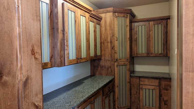 695 Crystal Dr - Photo 7 of 40