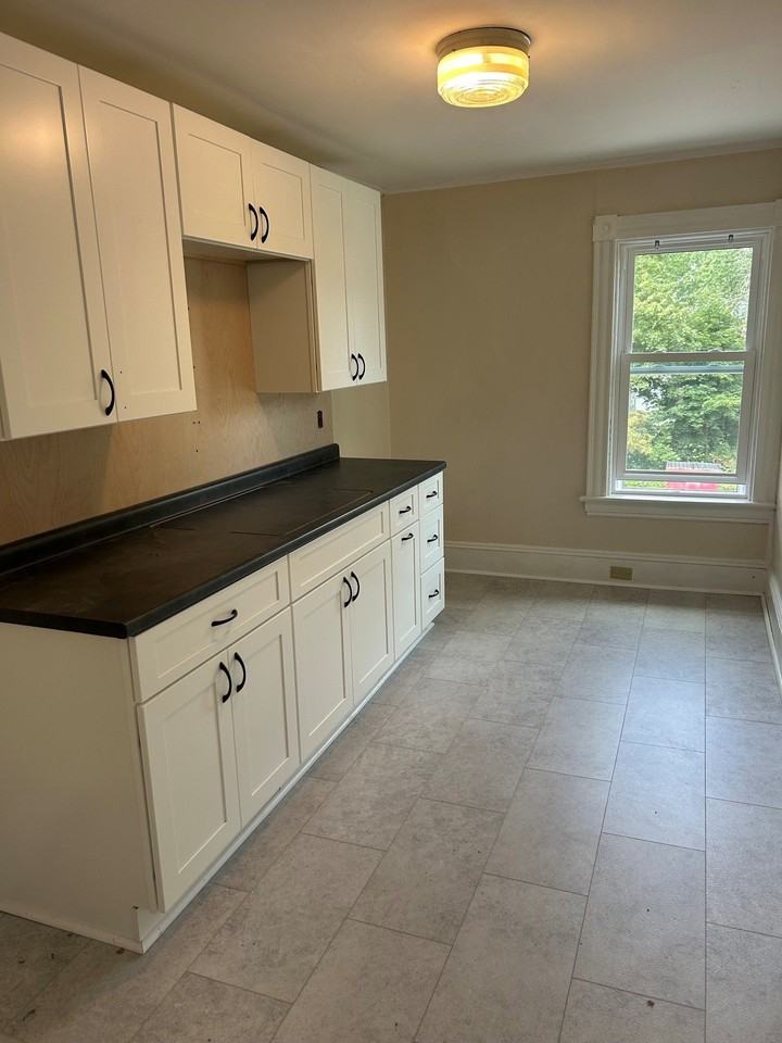 92 S Main St #2B - Photo 2 of 6