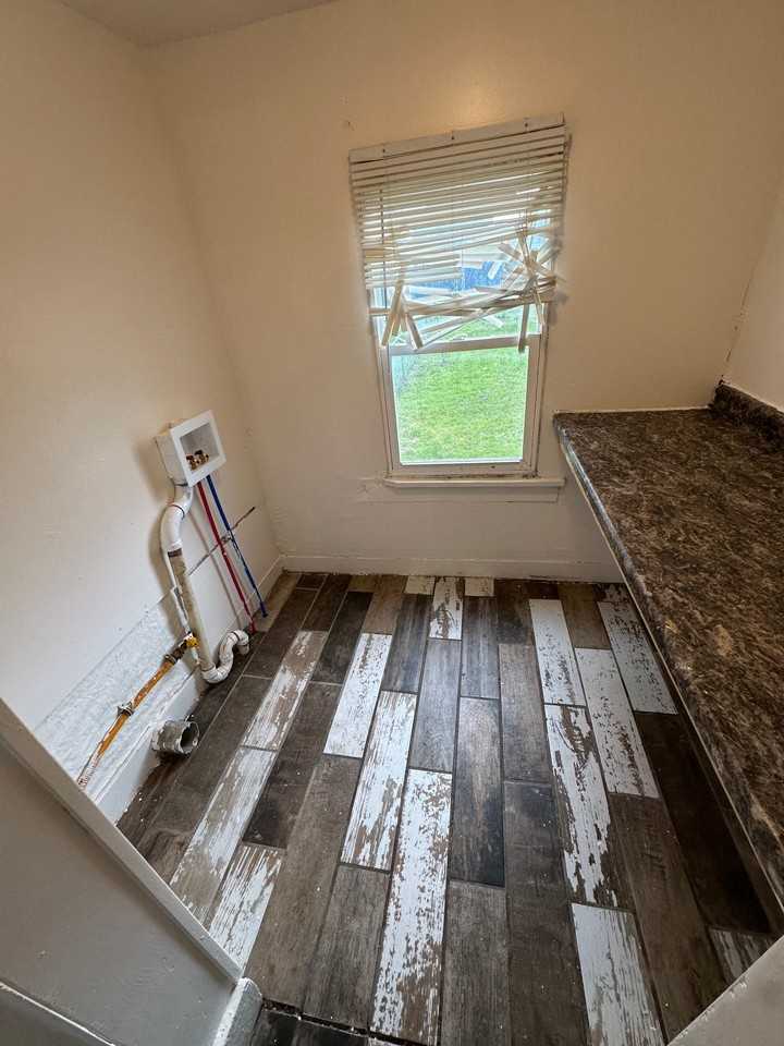 2315 N Ellis St - Photo 5 of 11