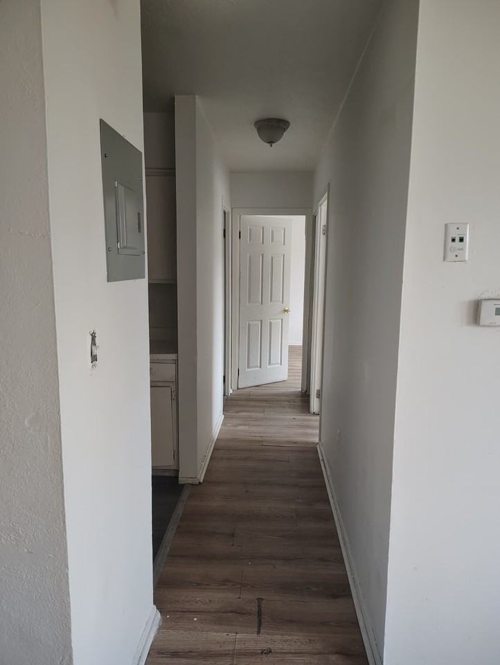 3265 W 143Rd Street #205 - Photo 6 of 8