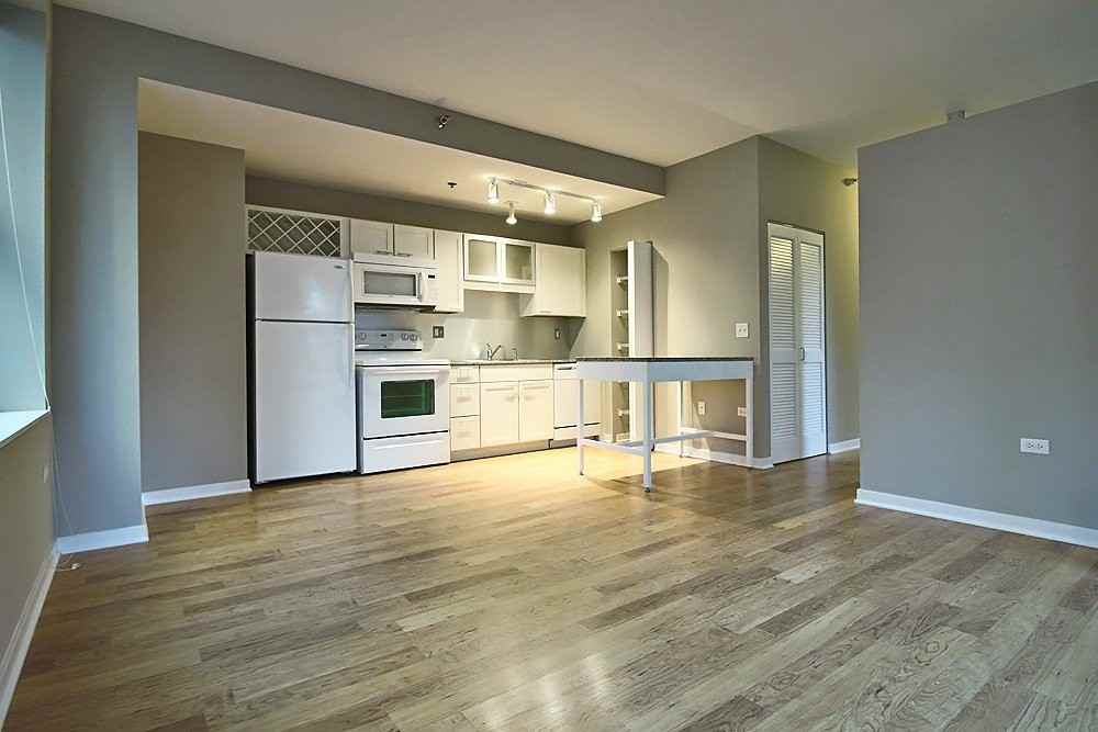 177 W Randolph St - Photo 3 of 20