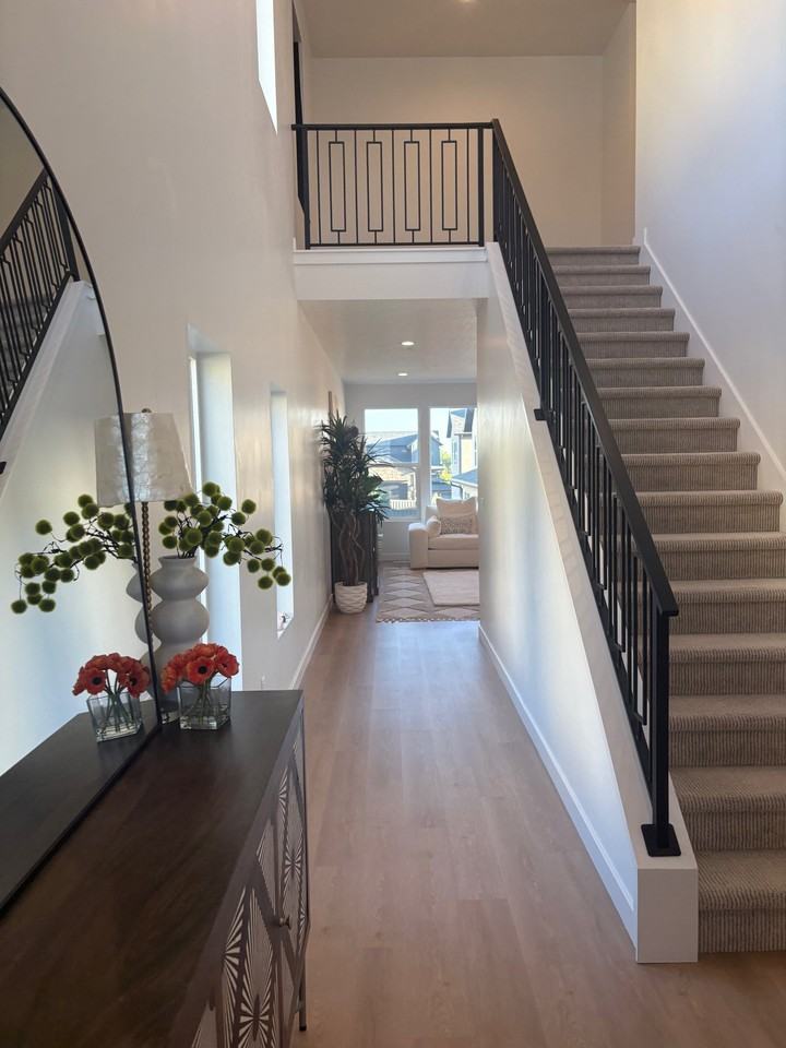 421 Wn - Photo 3 of 9
