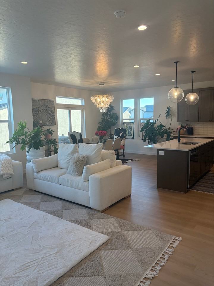 421 Wn - Photo 5 of 9