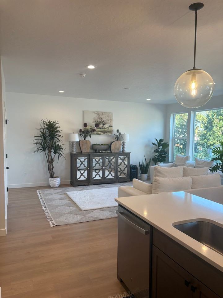 421 Wn - Photo 7 of 9